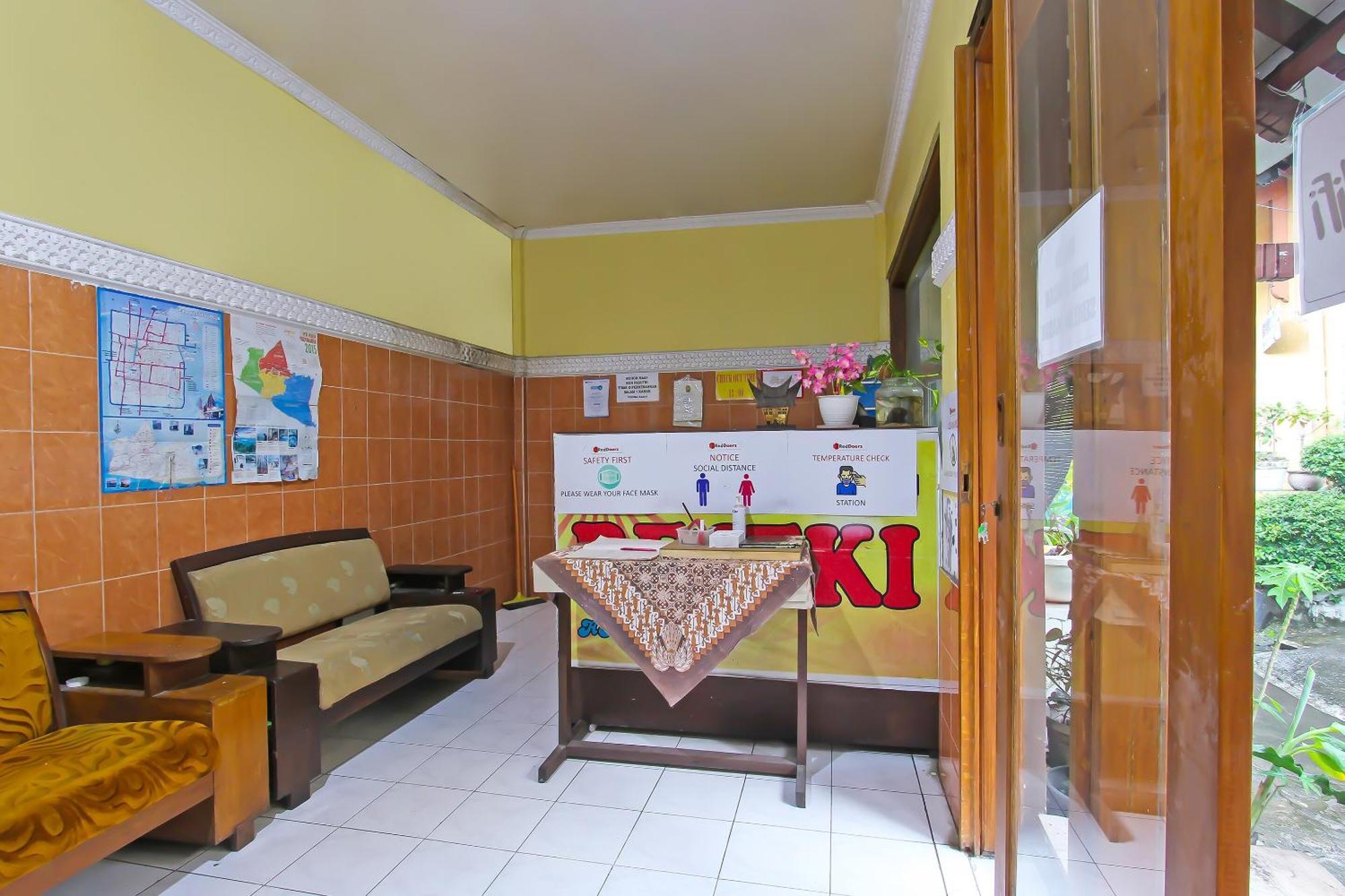 Spot On 91911 Rejeki Homestay Syariah Malioboro 日惹 外观 照片